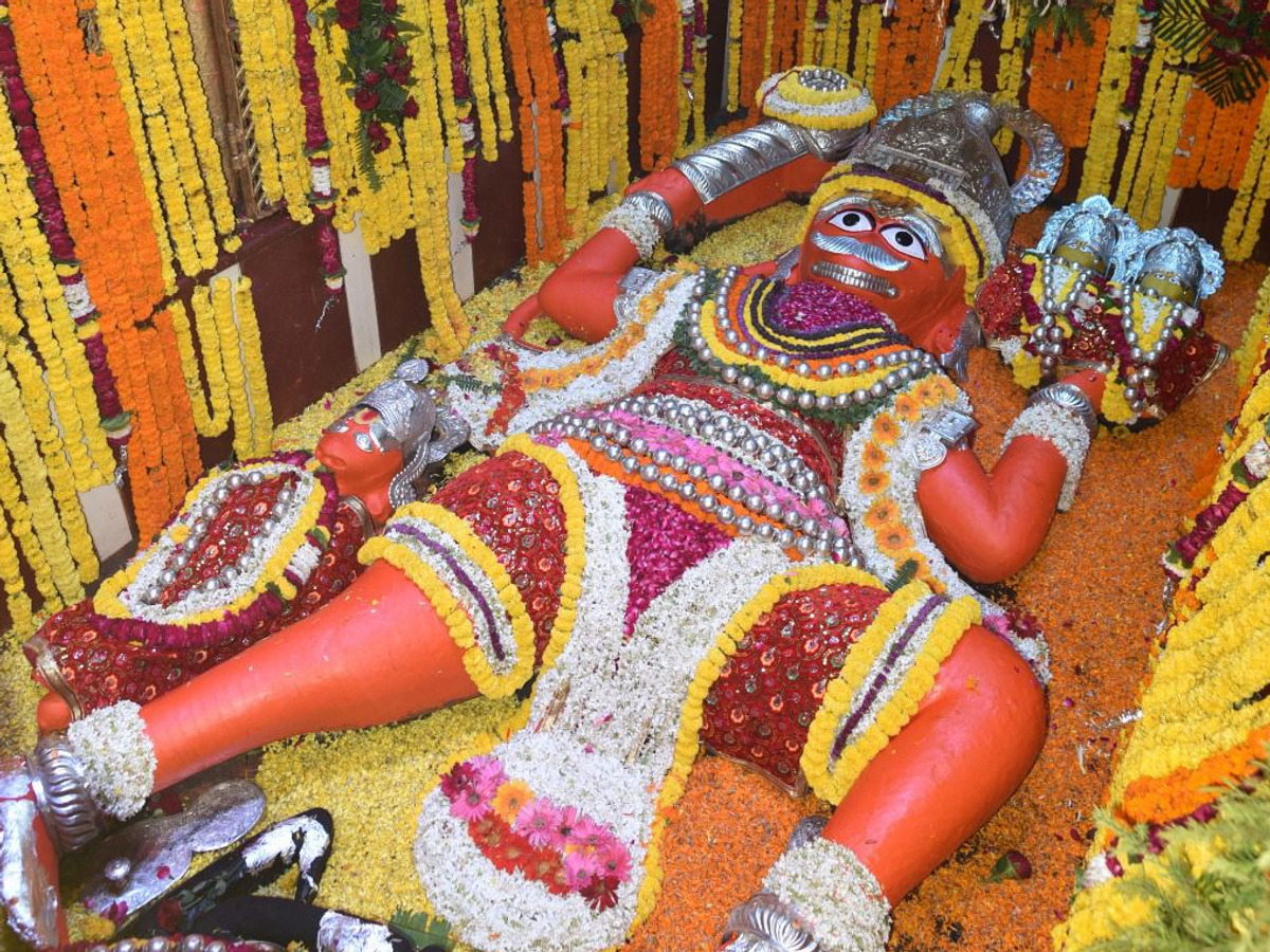 Bade Hanuman Ji Temple Prayagraj